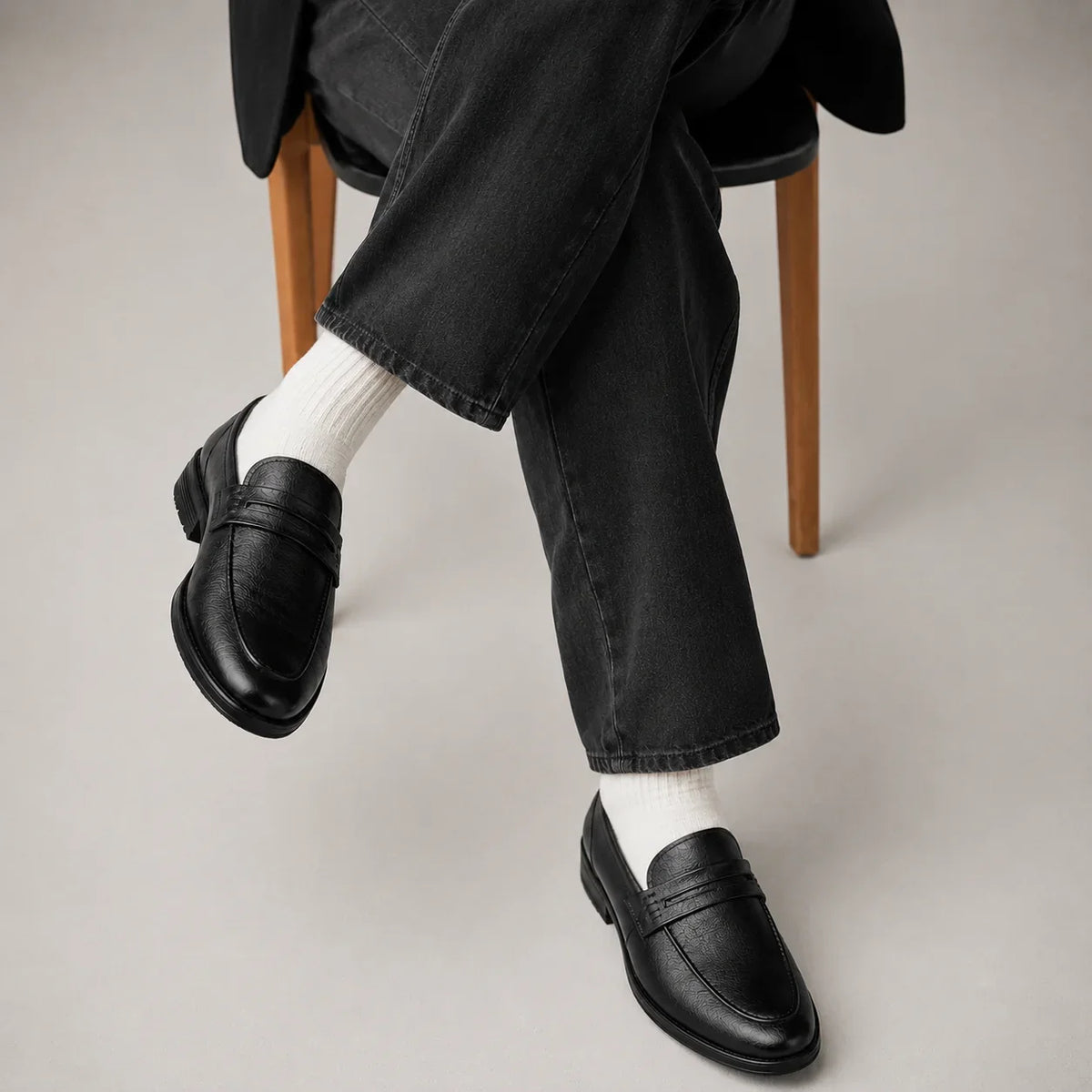 Vegas : Premium Ease Loafers